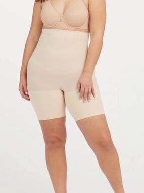 NEW - SPANX High-Waist Mid-Thigh Shaper Shorts - Nude - fit like L-XL